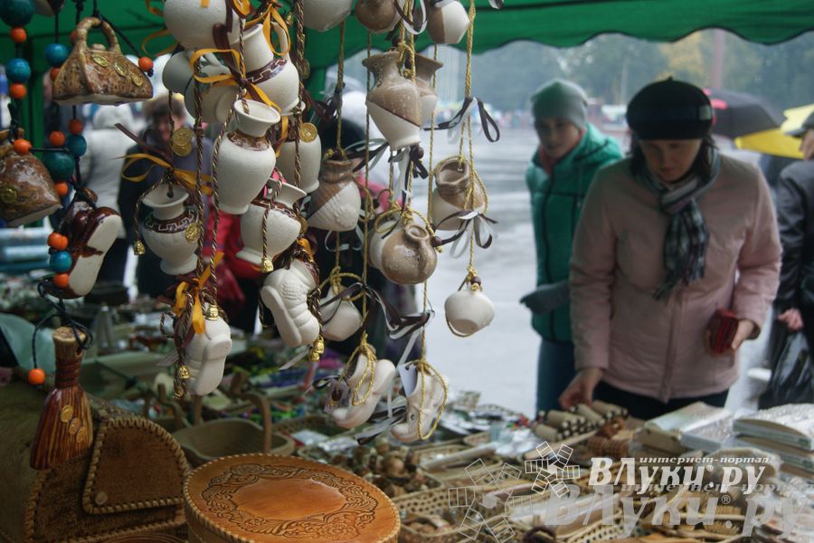 ​Универсальная торговая ярмарка «Осень – 2014» состоялась  в Великих Луках