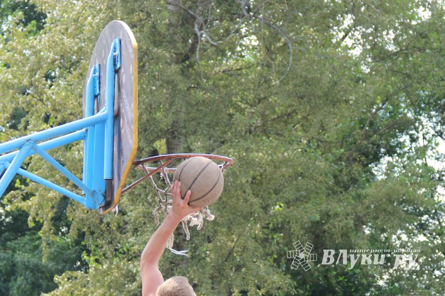 «Великие Луки — град спортивный»