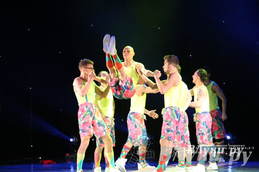 В Великих Луках состоялся концерт балета TODES