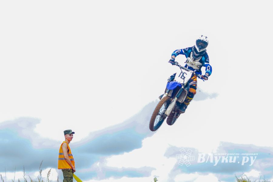 Мотокросс в Булынино: драйва много, зрителей мало (ФОТО)