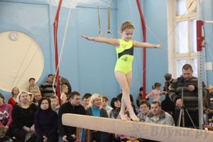 Соревнования по гимнастике посвятили освобождению Великих Лук