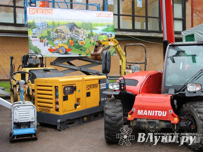 В Пскове проходит 22-ая универсальная выставка (фото)