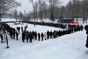 В Аллее Героев в Великих Луках прошёл Торжественный митинг  (ФОТО)