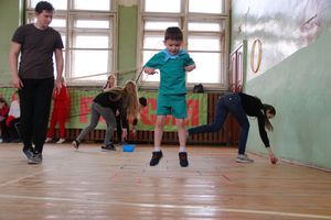 В Великих Луках проходят спортивные соревнования среди дошколят «Юные олимпионики» (ФОТО)