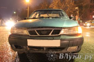 ​В Великих Луках водитель, лишенный прав, сбил женщину на пешеходном переходе (ФОТО)