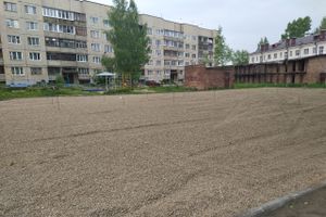 На улице Щорса началось строительство детской площадки (ФОТО)