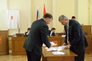 Выбор главы администрации Великих Лук