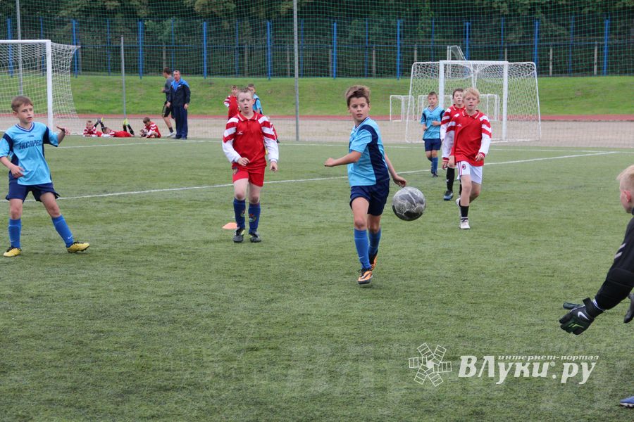 «Кожаный мяч» в Великих Луках