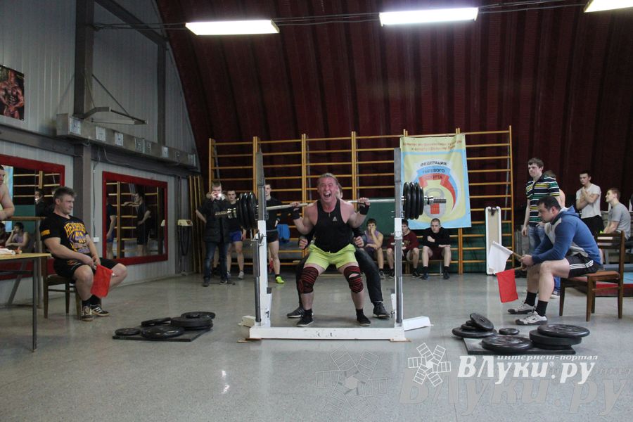 Первенство города Великие Луки по пауэрлифтингу и жиму лежа