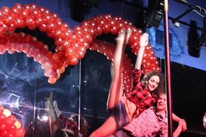 14 февраля в клубе «Хотэй» состоялось ежегодное шоу для влюбленных «Love Story»