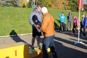 Легкоатлетический осенний кросс прошел в Великих Луках (фоторепортаж)