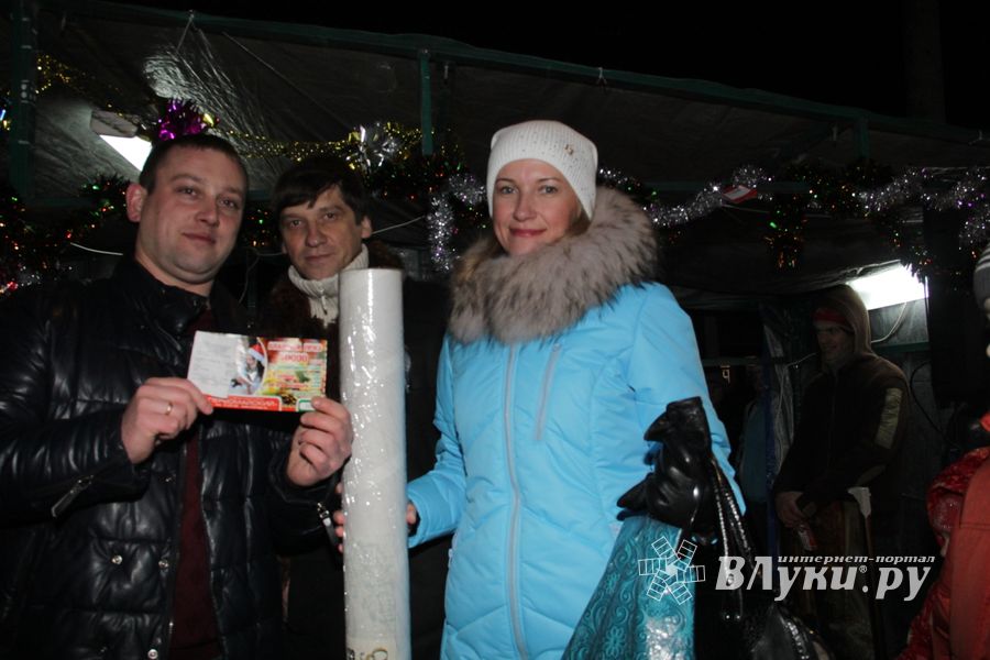 Великие Луки к встрече Нового года готовы (ФОТО)