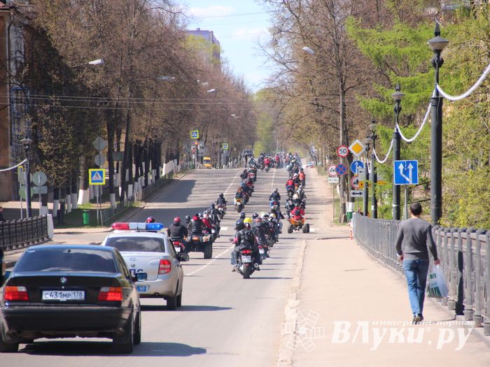 В Великих Луках открыли мотосезон - 2017 (ФОТО)