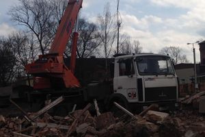 Губернатор осмотрел стройплощадку новой школы на проспекте Гагарина (ФОТО)