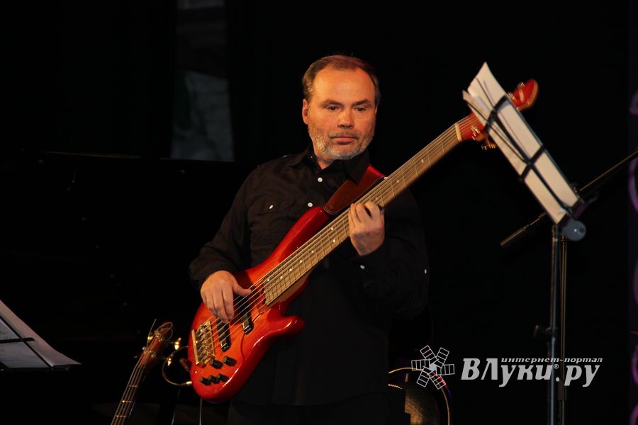 В Великих Луках состоялся концерт «Рождественский джаз» (фото)