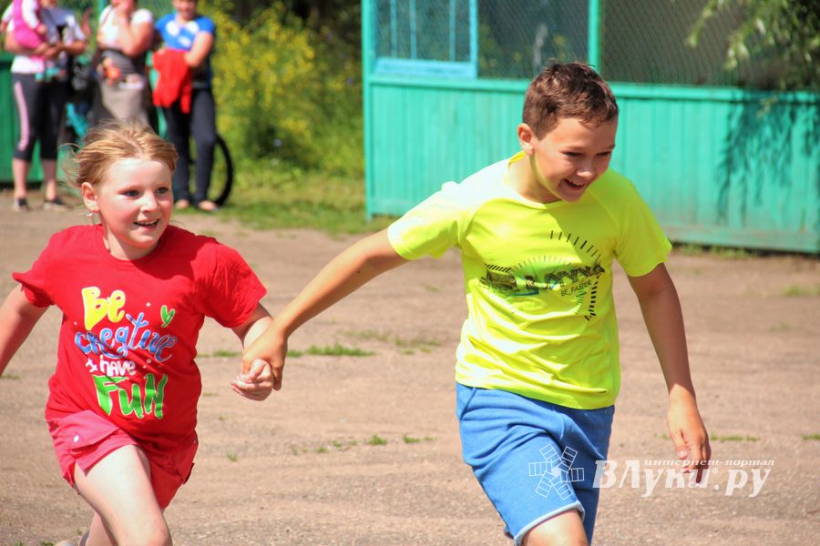 В Великих Луках прошли «Весёлые старты» (ФОТО)
