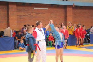 В Великих Луках проходит турнир по самбо (ФОТО)