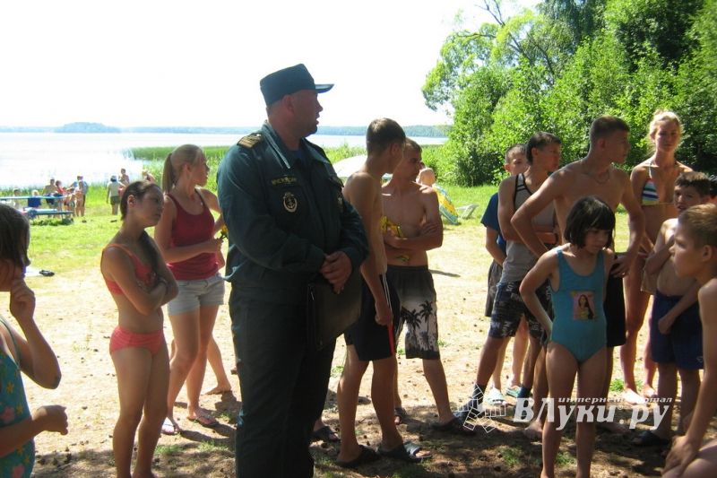 В Псковской области продолжается акция «Научись плавать!» 