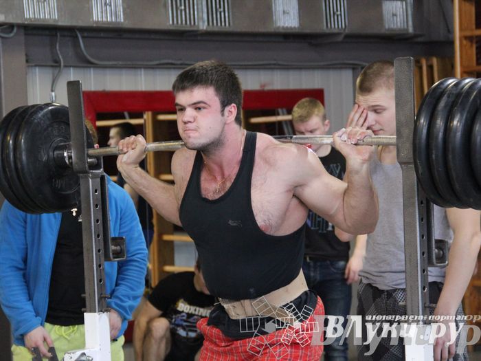 Первенство города Великие Луки по пауэрлифтингу и жиму лежа