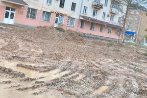 Площадь Калинина опять затопило (ФОТО)