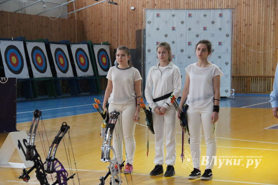В Великих Луках завершились соревнования по стрельбе из лука «Надежды России» (ФОТО)