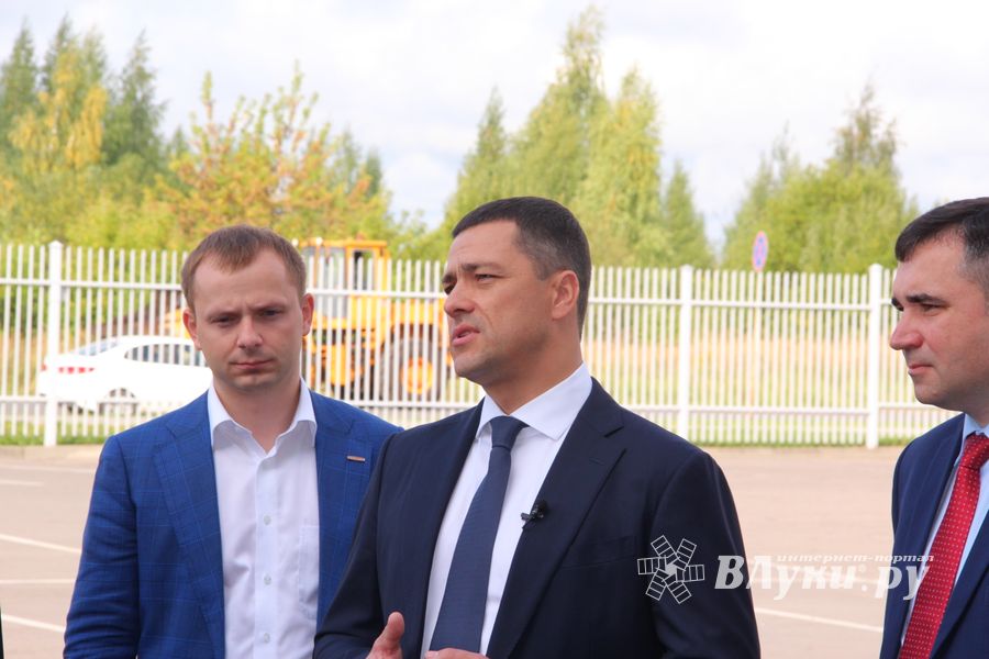 Михаил Ведерников пообщался с сотрудниками заводов «Микрон» и ВОМЗ (ФОТО, ВИДЕО)