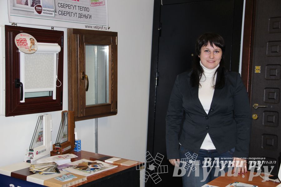 В Великих Луках начала работу 4-ая универсальная выставка