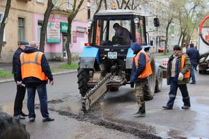 На Ставского устраняют прорыв в водопроводе (ФОТО)