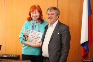 Благотворители и волонтеры получили благодарность за помощь псковскому отделению Детского фонда (фото)