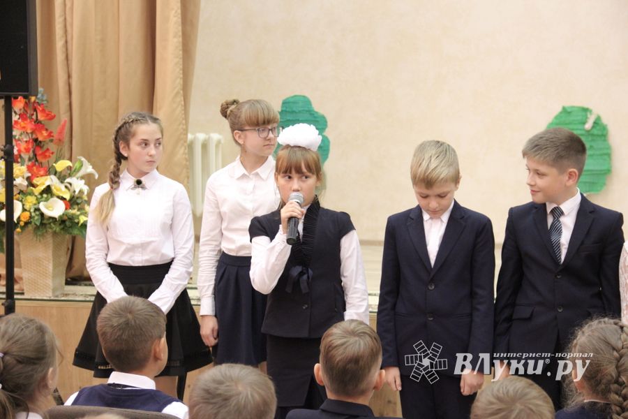 Первоклассников 13 школы посвятили в пешеходы (ФОТО)