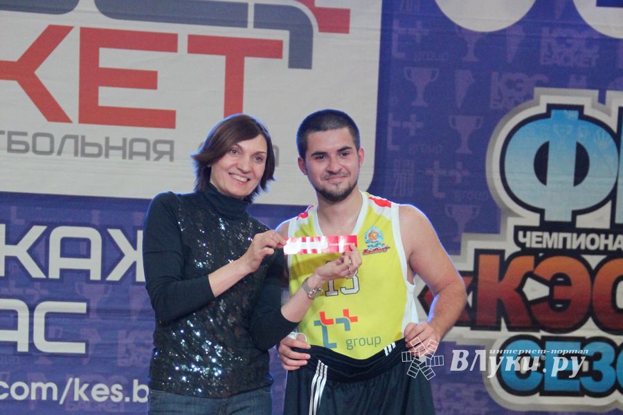 В Великих Луках прошли финальные игры Чемпионата ШБЛ «КЭС-БАСКЕТ» (фото)