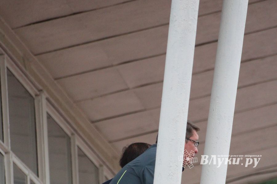 "Экспресс" (Великие Луки) - "Купол-ВДВ" (Псков)