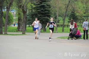 В Великих Луках прошла весенняя городская эстафета (фото)