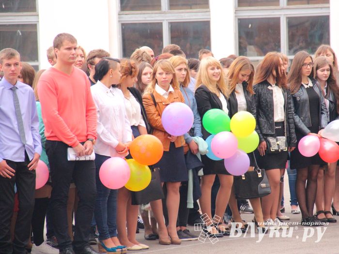 ВГСХА встретила первокурсников пирогами (ФОТО)