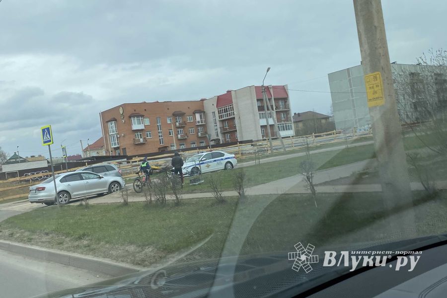 В Великих Луках – ДТП с участием велосипедиста (ФОТО)