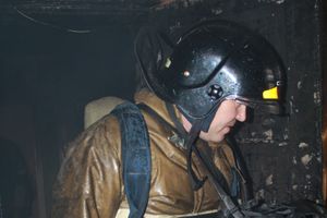 В Великих Луках на проспекте Гагарина загорелась квартира (фото)