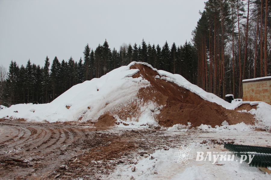 В Великих Луках ведется строительство центра по подготовке велосипедистов (ФОТО)