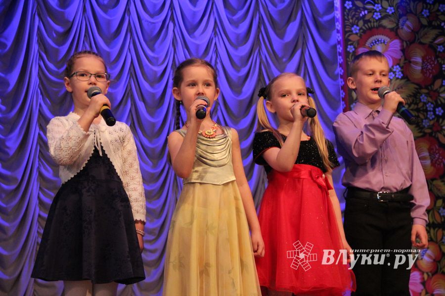 «Великолукская Веснянка»: детские сады 