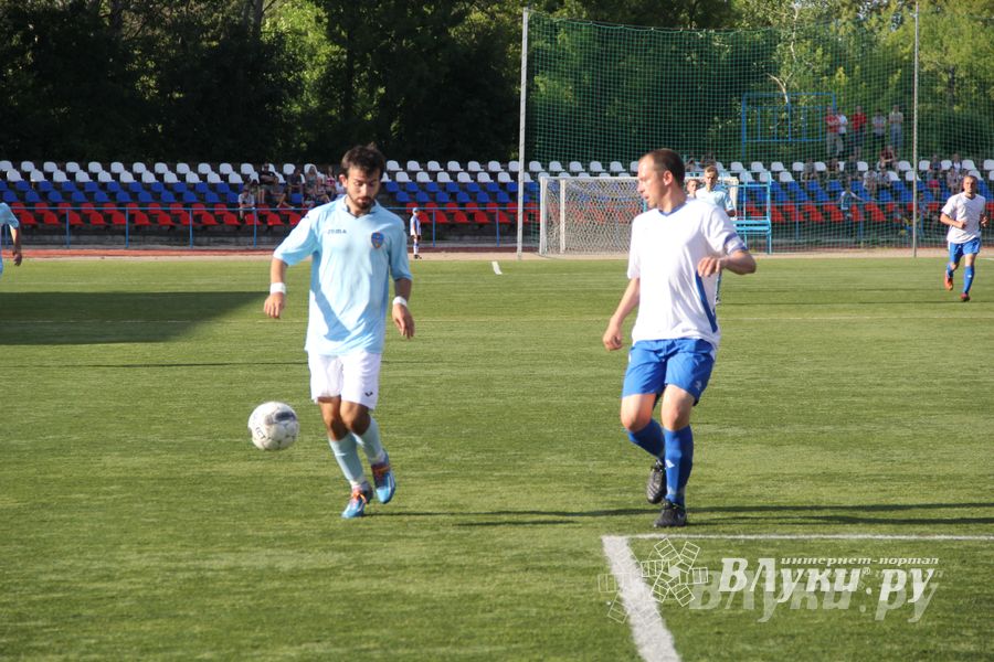В Великих Луках состоялся матч Первенства СЗФО по футболу между командами «Луки-Энергия» и «Химик»