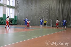 Команда «Статус-Пресс» стала чемпионом г. Великие Луки по мини-футболу (фото)