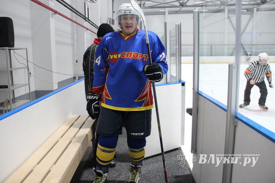 ХК «ЛукиСпорт» разгромила команду Невеля (ФОТО)