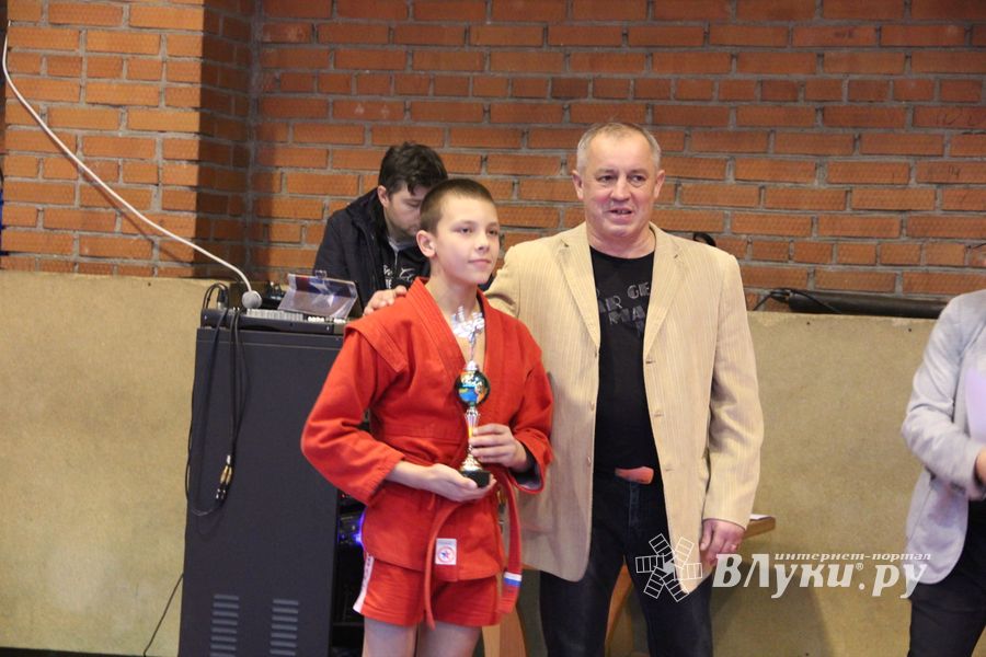 Великолучане завоевали награды турнира по самбо «Память» (ФОТО)