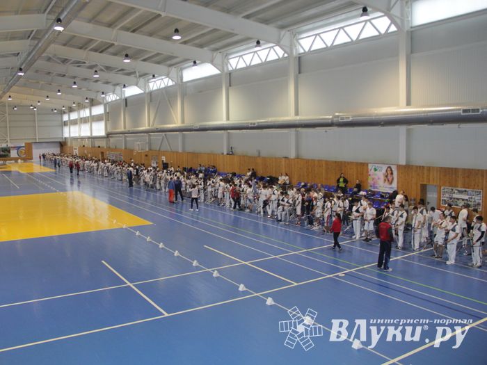 В Великих Луках стартовали всероссийские соревнования по стрельбе из лука «Надежда России» (ФОТО)