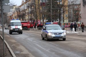 В Великих Луках «захватили заложников» (фото)