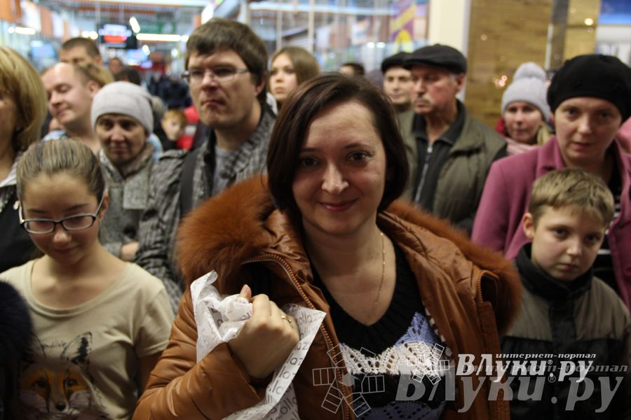 Ночь распродаж в ТЦ «Апельсин»