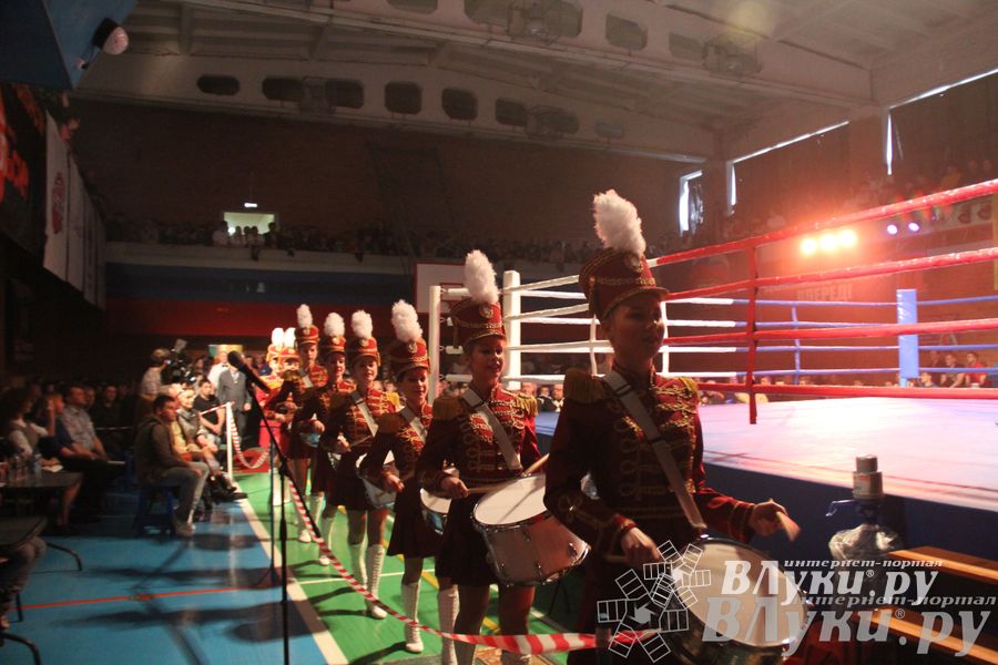 В Великих Луках состоялась матчевая встреча по боксу