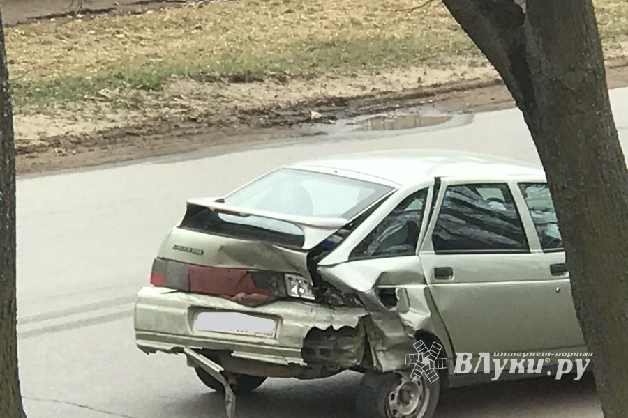 ДТП произошло на проспекте Гагарина (ФОТО)