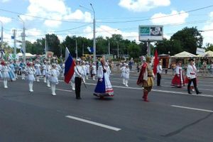 Образцовый коллектив мажореток «Золотые погоны» принял участие в фестивале «Славянский базар 2017» (ФОТО)