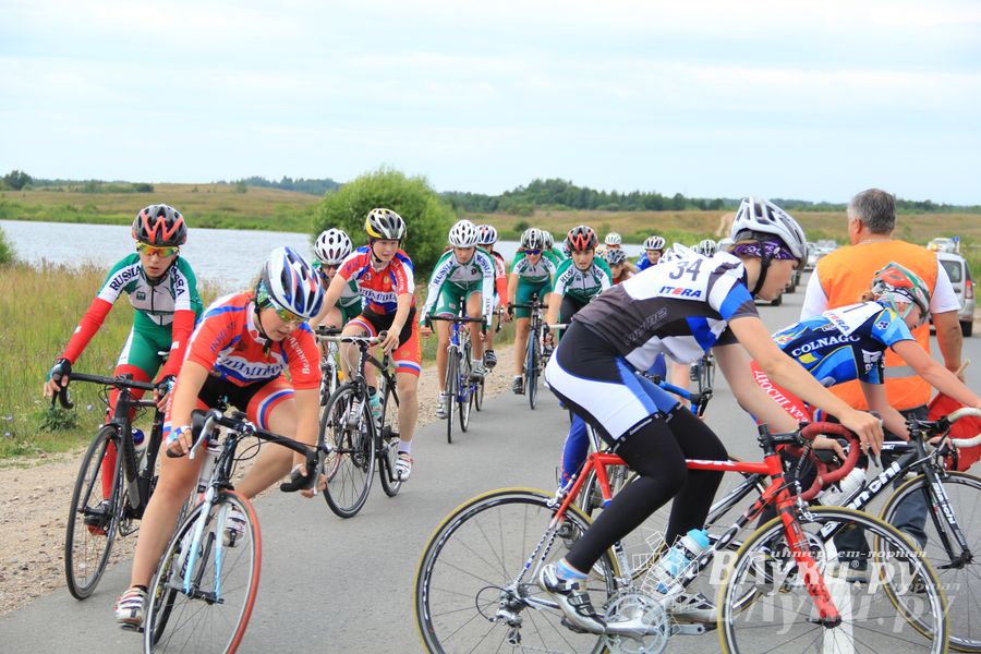 В Великих Луках состоялось награждение победителей Чемпионата России по велоспорту в парной гонке (фото)