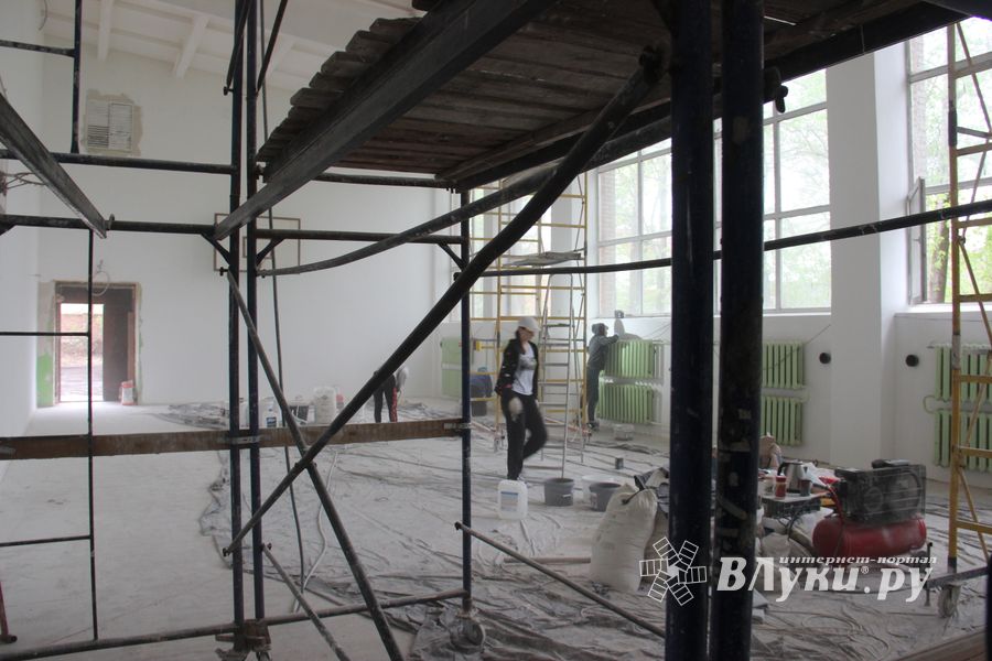 В школе №17 полных ходом идёт ремонт (ФОТО)